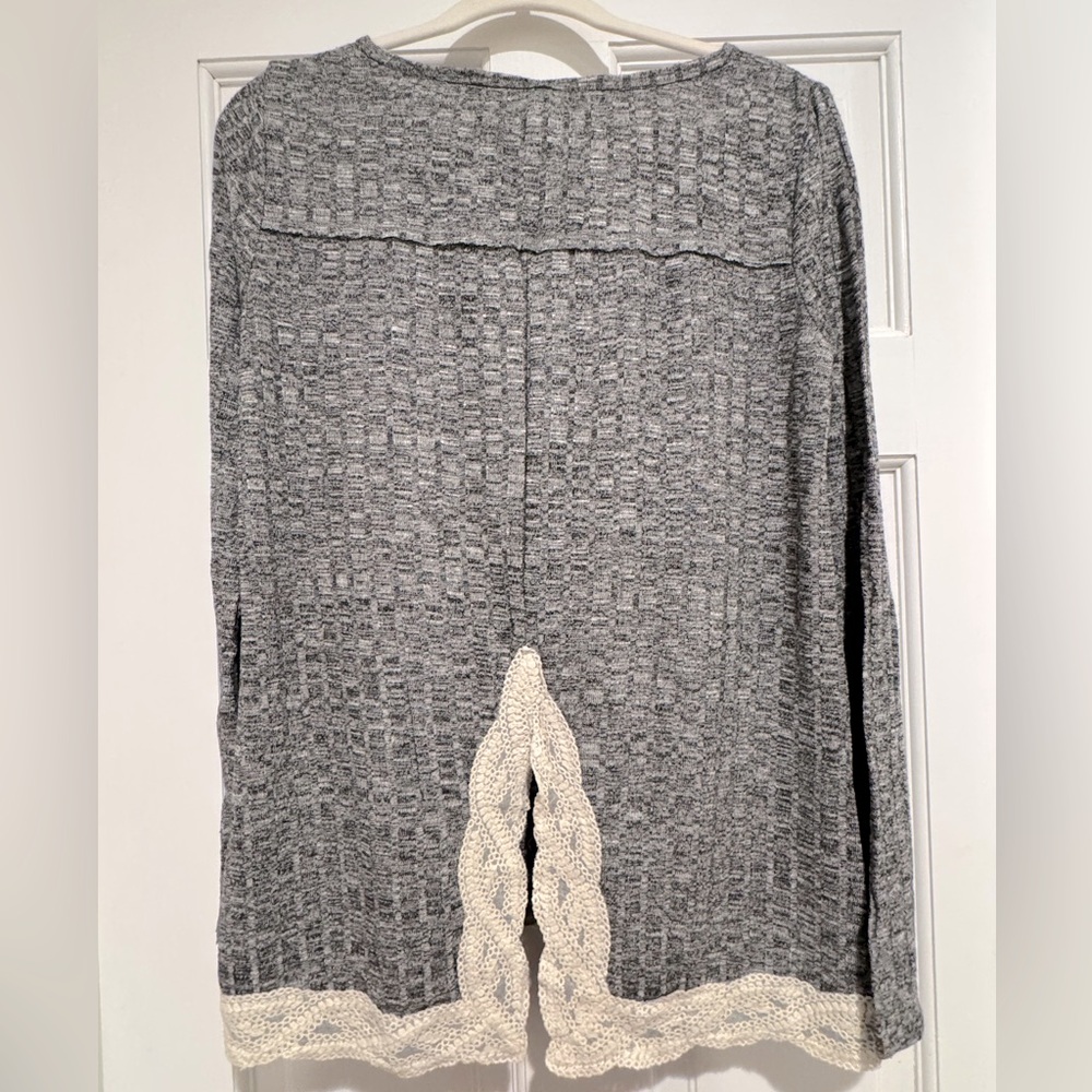 The coquette girl sweater of your dreams. Vintage Target Xhilaration sweater.